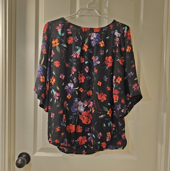 NWOT | Reitmans Blouse | Size Medium - Picture 1 of 8